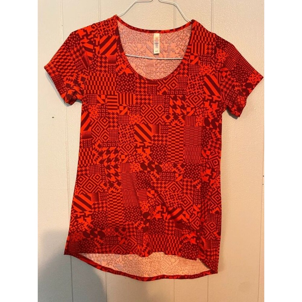 Lularoe xxs red top with design